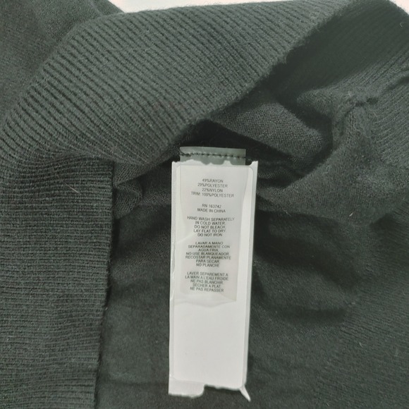 Sioni Milano Black Lace Sleeve Pullover Top Plus Size 1X New with Tags - Picture 7 of 8